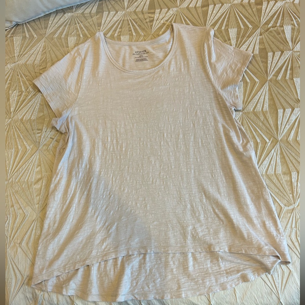 Chico’s tee